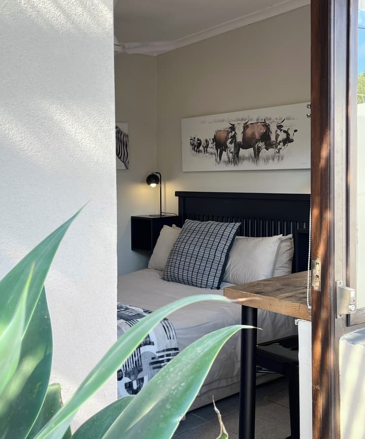Dolphin Circle B&B