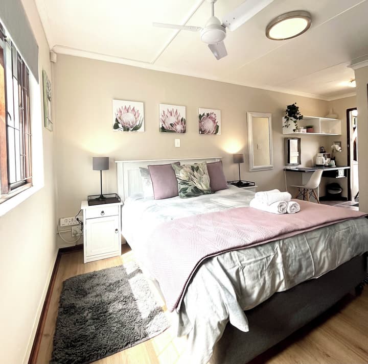 Dolphin Circle B&B