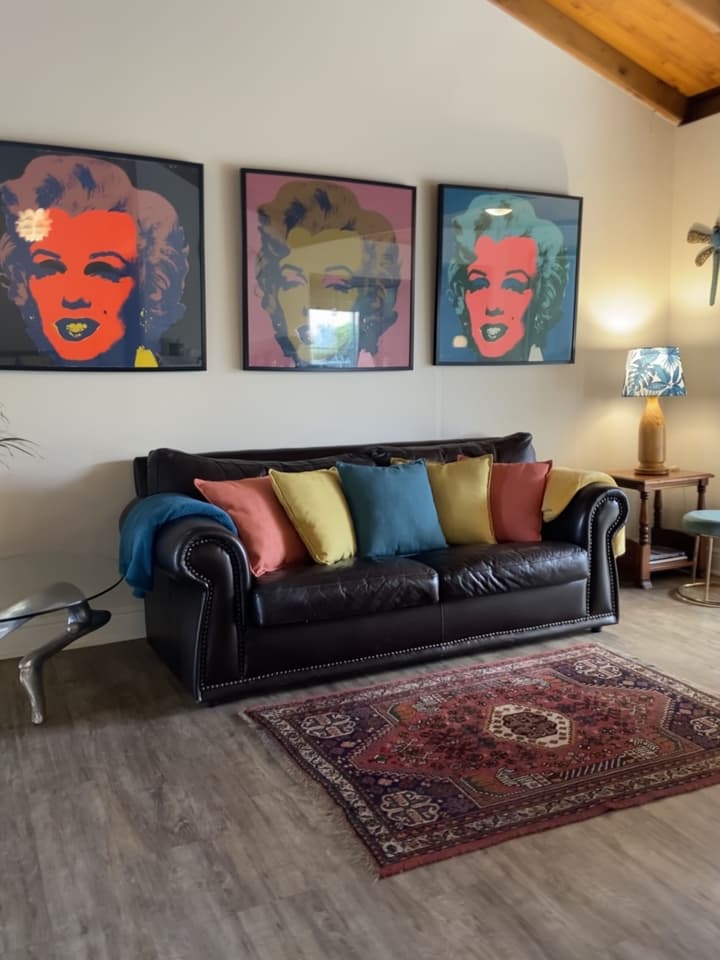 Dolphin Circle B&B