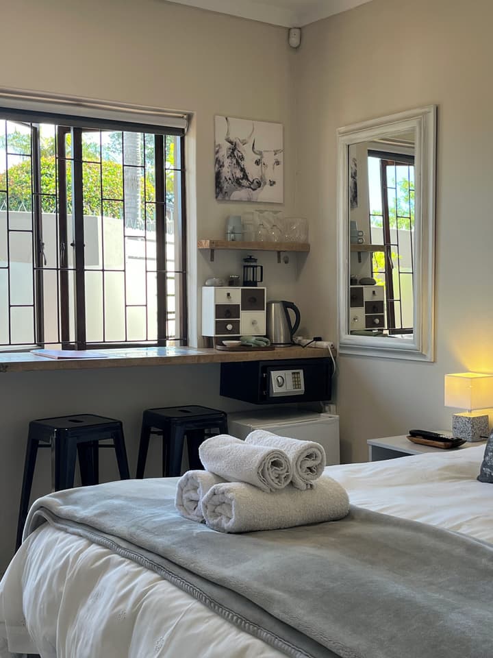 Dolphin Circle B&B