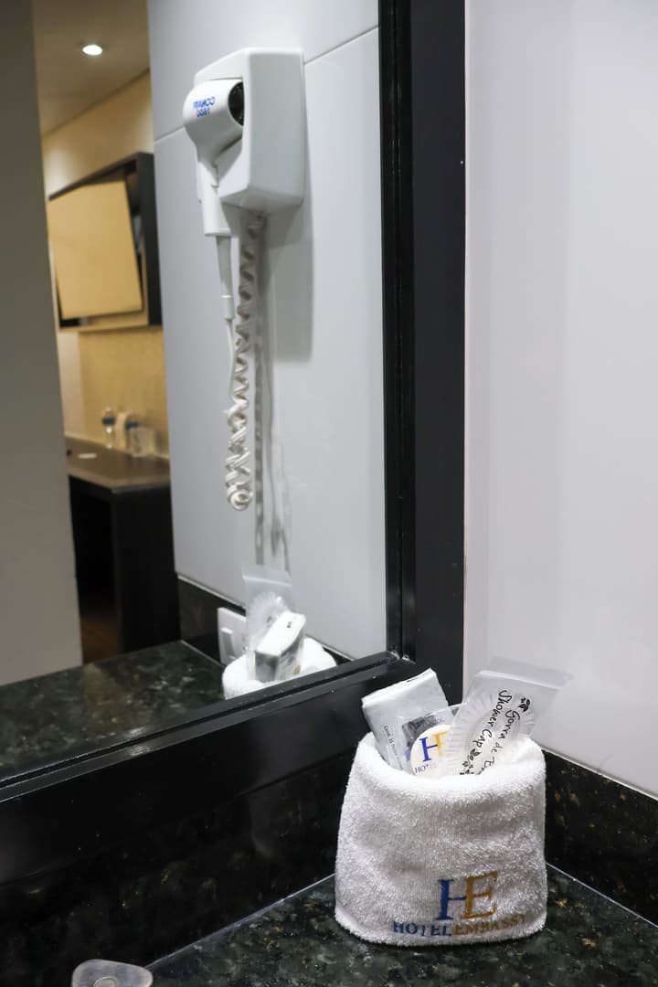 Hotel Embassy