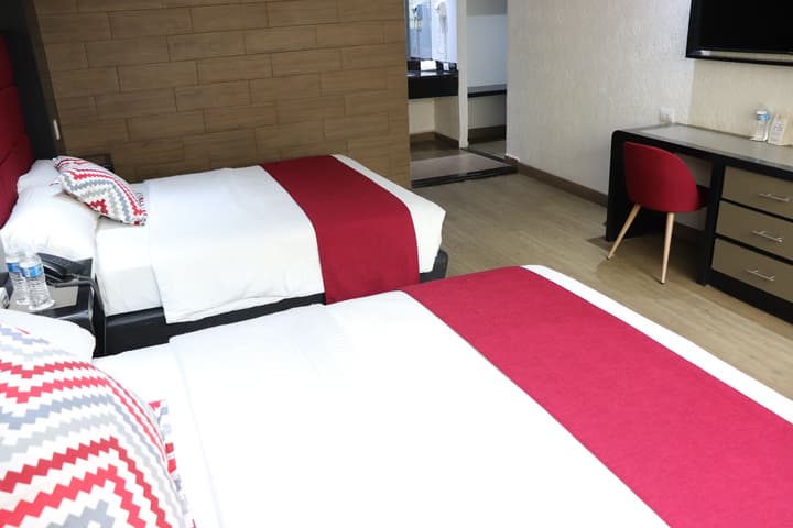 Hotel Embassy