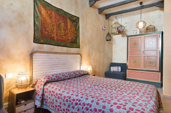 Artistic B&B