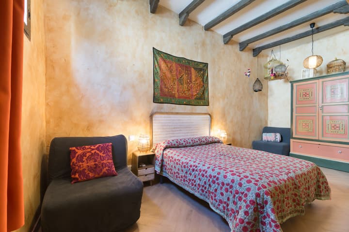 Artistic B&B