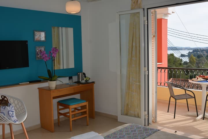 Elite Corfu - Adults Friendly