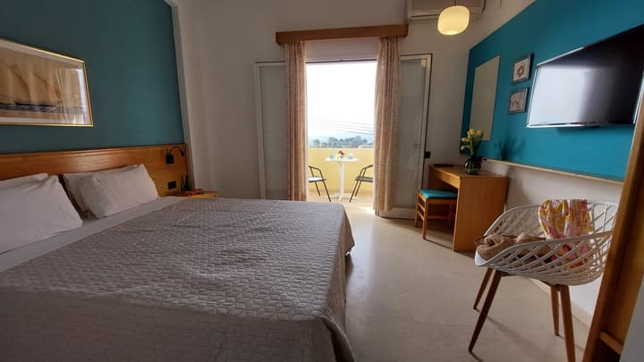 Elite Corfu - Adults Friendly