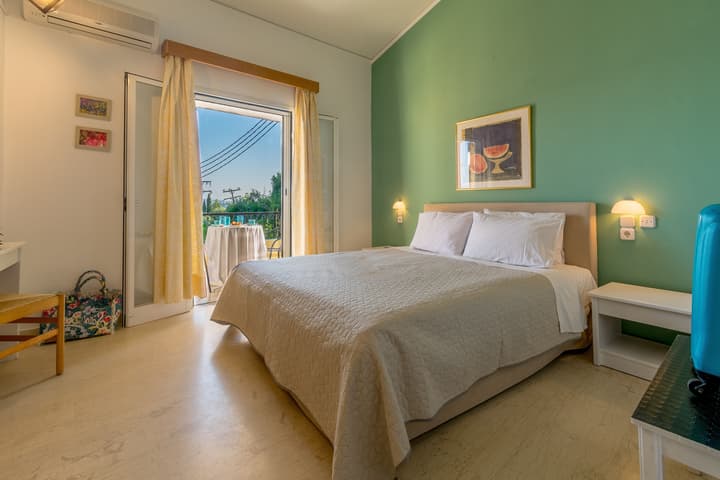 Elite Corfu - Adults Friendly