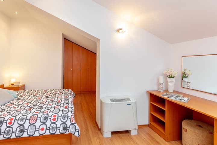 Apartments Mondo