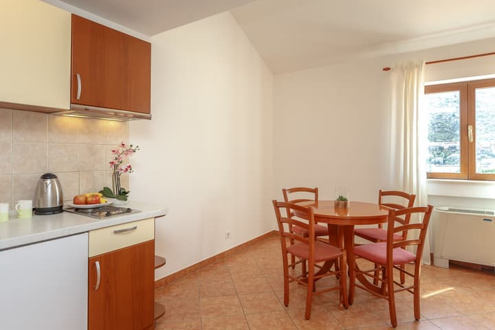 Apartments Mondo