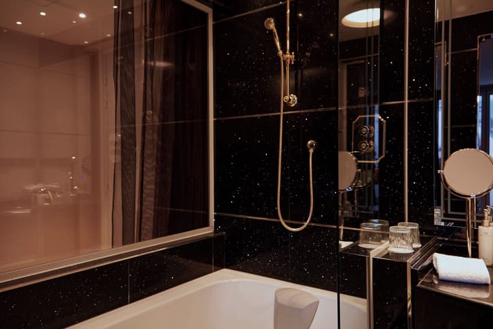 Paris j'Adore Hotel & Spa