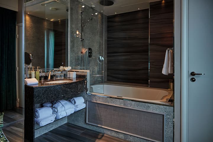 Paris j'Adore Hotel & Spa