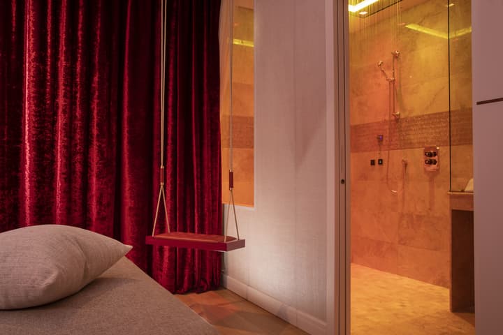 Paris j'Adore Hotel & Spa