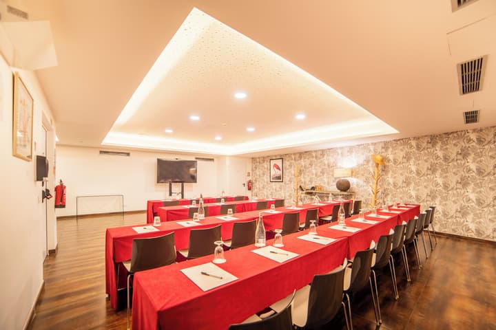 VIP Executive Picoas Hotel