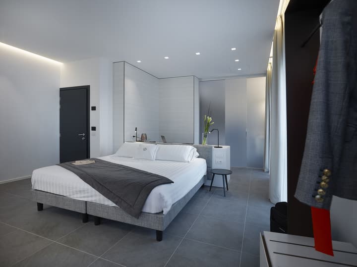 Boutique hotel touring