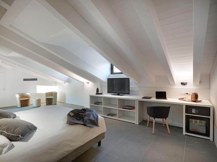 Boutique hotel touring