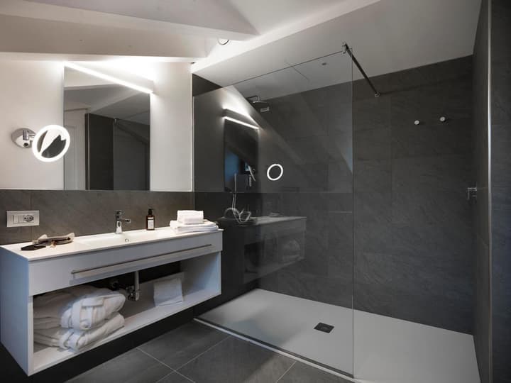 Boutique hotel touring