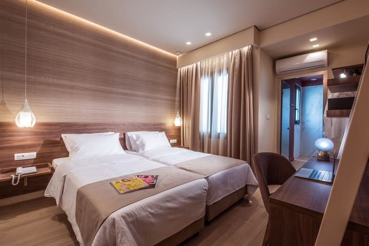 Metropole Urban Hotel