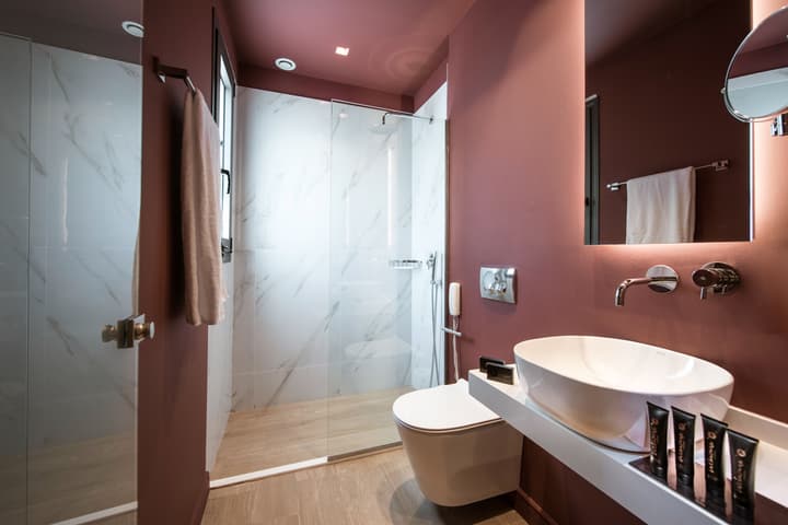 Metropole Urban Hotel