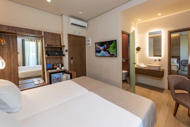 Metropole Urban Hotel