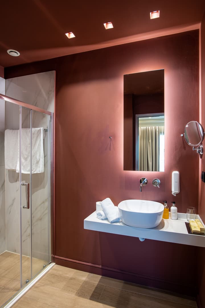 Metropole Urban Hotel