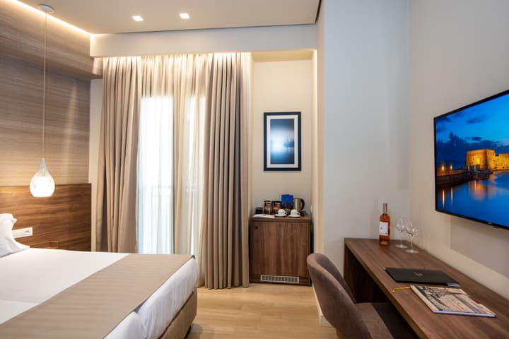 Metropole Urban Hotel