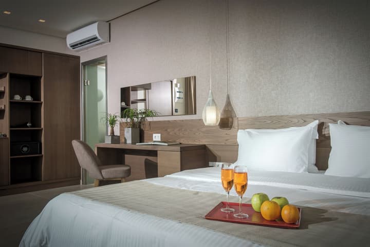 Metropole Urban Hotel