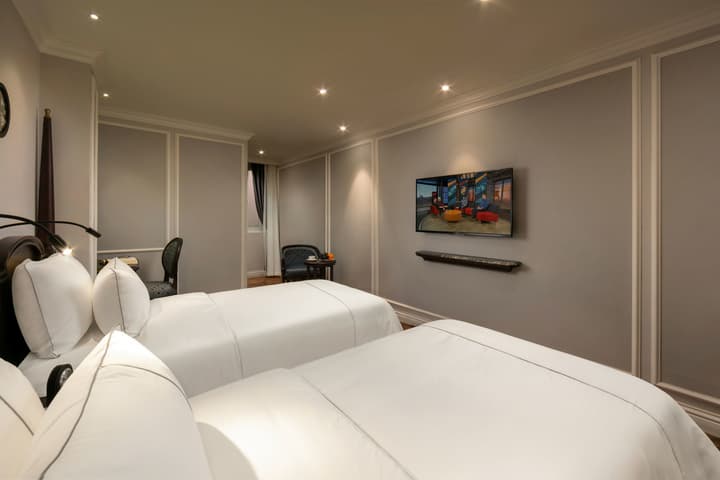 Canary Hanoi Hotel