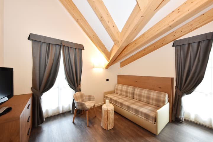 X Alp Hotel