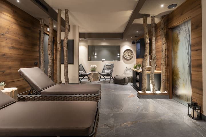 X Alp Hotel