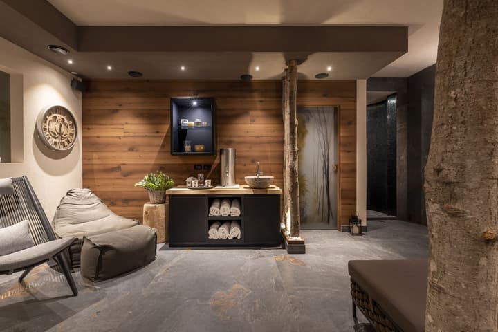 X Alp Hotel