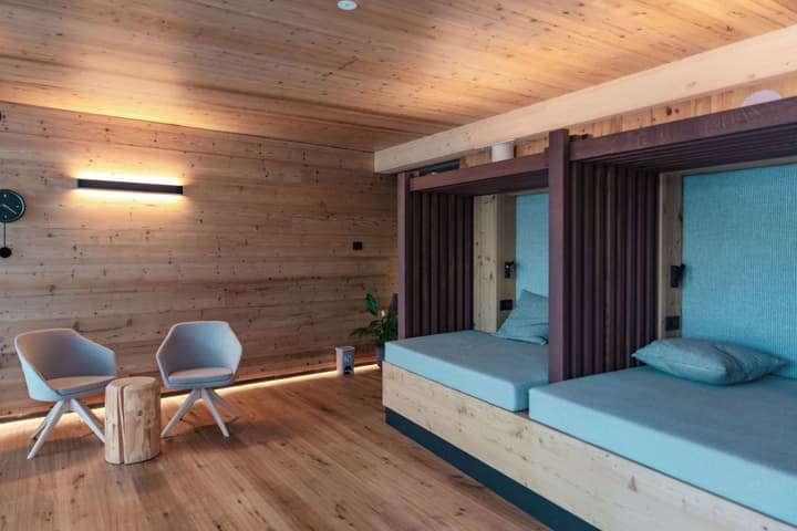 X Alp Hotel