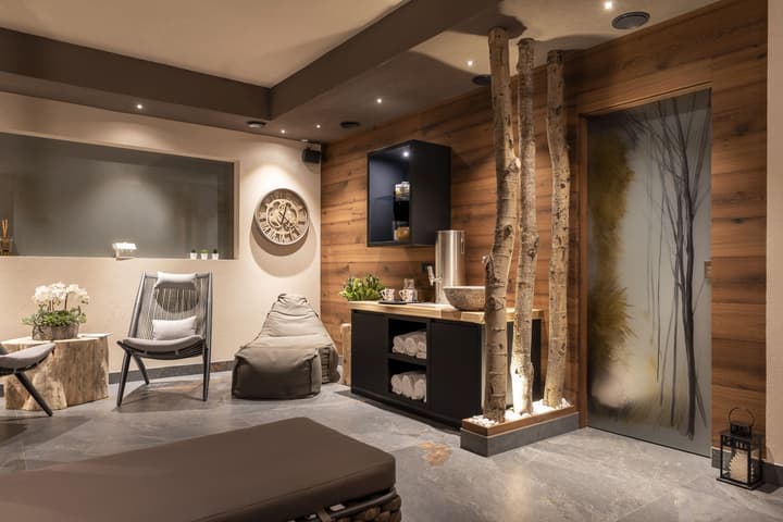 X Alp Hotel