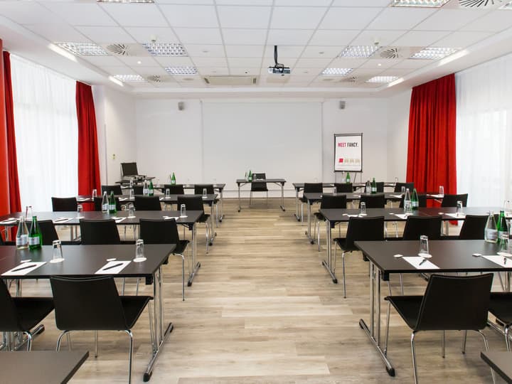 DORMERO Hotel Zürich Airport