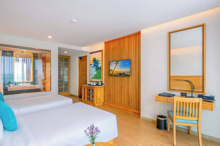 Sala Danang Beach Hotel