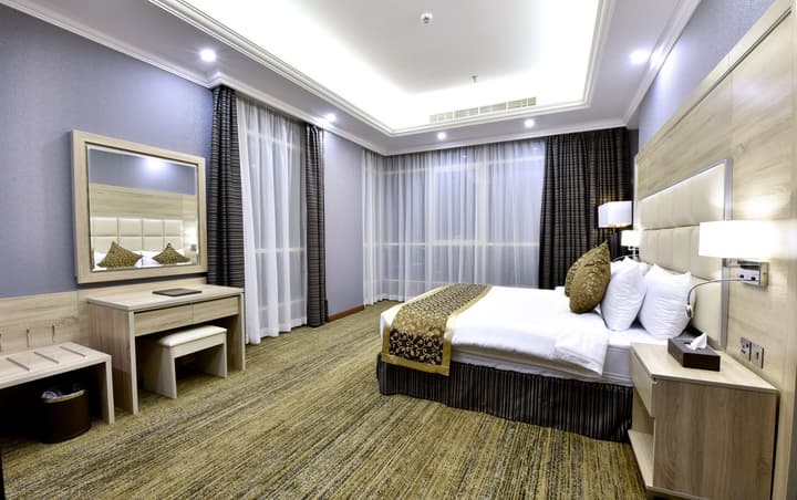 Iridium 70 Hotel