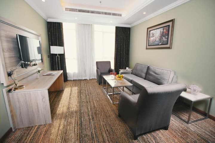 Iridium 70 Hotel