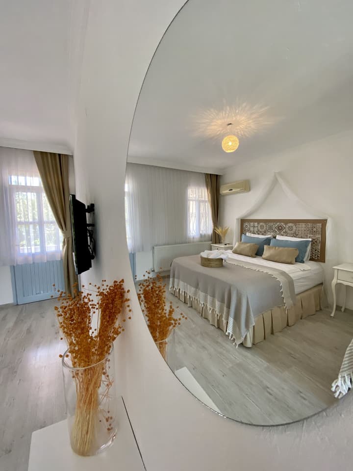 Alasonya Otel Alacati by Lamira
