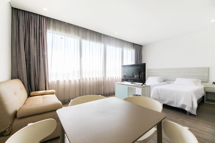Azure Lofts & Pool Hotel