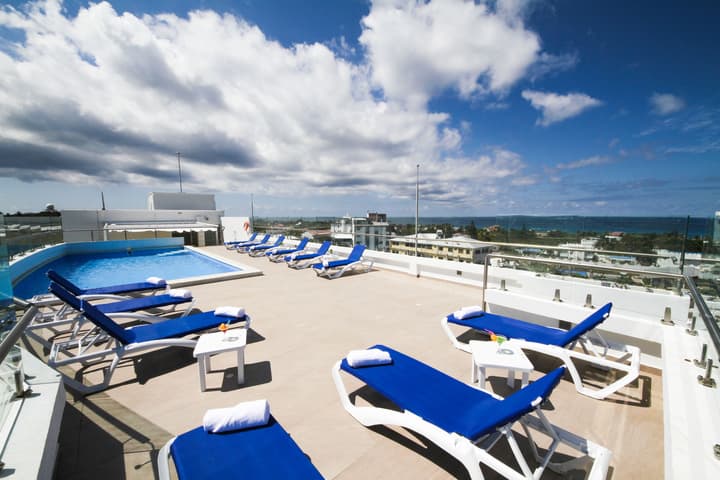 Azure Lofts & Pool Hotel