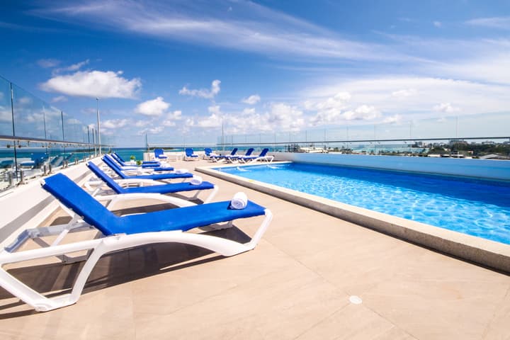 Azure Lofts & Pool Hotel