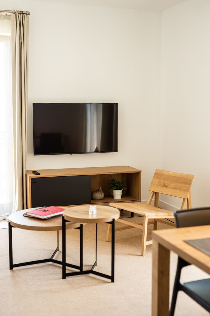 Port Plaza Apartments