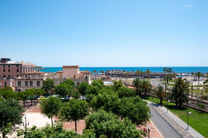 Port Plaza Apartments