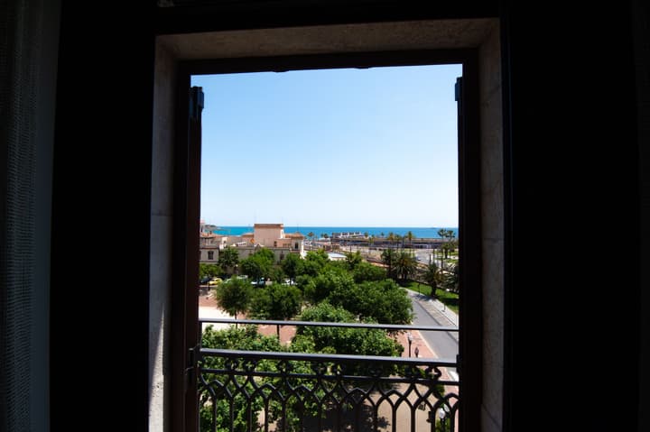 Port Plaza Apartments