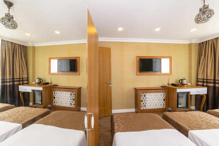 GoldenSand Hotel