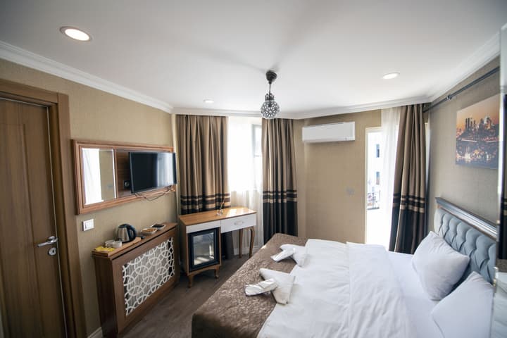 GoldenSand Hotel