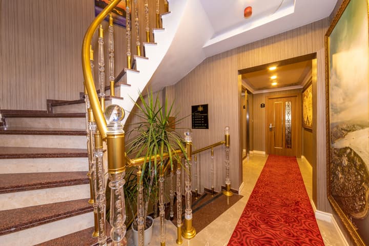 GoldenSand Hotel