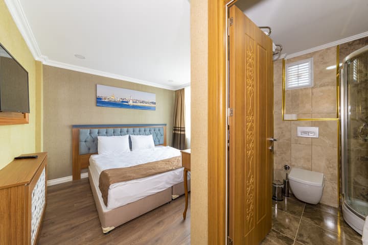 GoldenSand Hotel