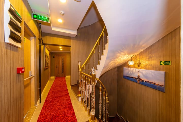 GoldenSand Hotel