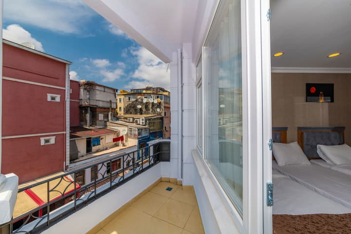 GoldenSand Hotel