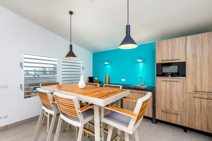 Delfins Residences